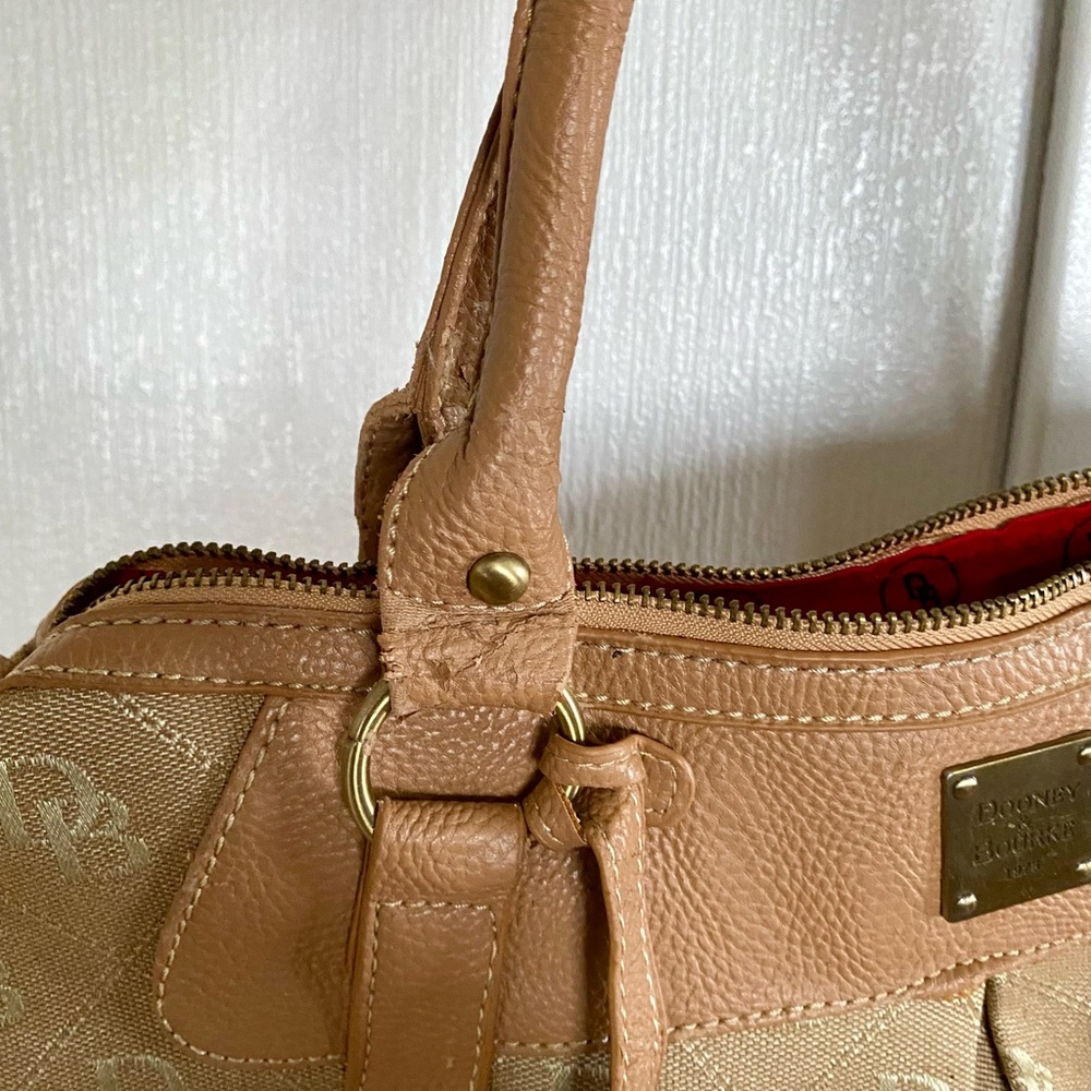 Dooney & Bourke Y2K-ERA. handles are peeling along with other spots see photos. - Picture 12 of 16